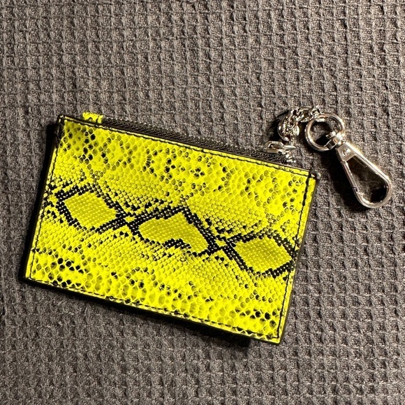 🎉Wild Fable Green Snakeskin ID/Credit Card Snap On Holder - Never Used - Picture 7 of 7